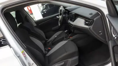 Skoda Kamiq 2024 - 18850 EUR, 54000 km - AUTO.MOTO.pt - 54000km - foto 12 de 33