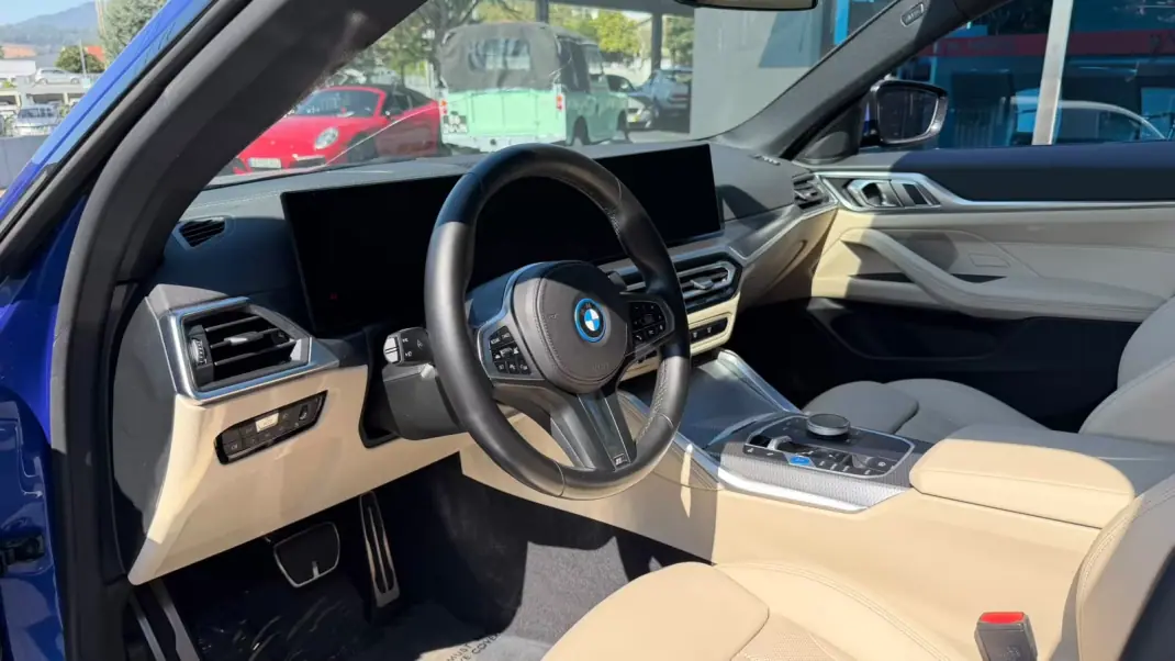BMW i4 2023 - 49500 EUR, 60000 km - 60000km - foto 8 de 15