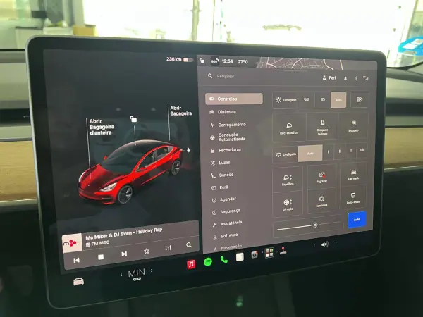Tesla Model 3 2021 - 29900 EUR, 86555 km - AUTO.MOTO.pt - 86555km - foto 12 de 17