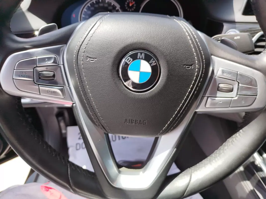 BMW 725 2019 - 58900 EUR, 96769 km - AUTO.MOTO.pt - 96769km - foto 5 de 23