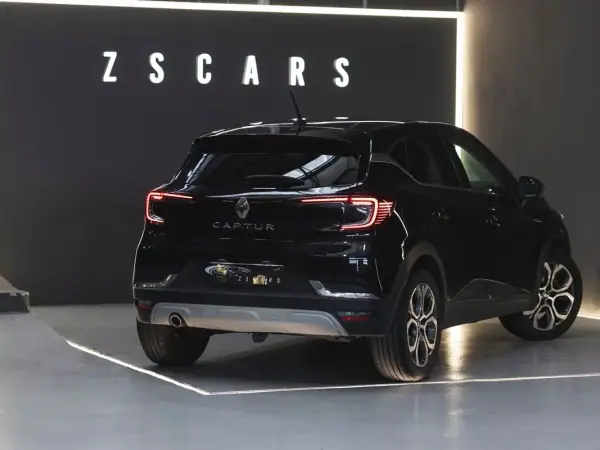 Renault Captur 2021 - 14990 EUR, 112500 km - AUTO.MOTO.pt - 112500km - foto 5 de 18
