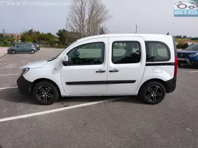 Mercedes-Benz Citan 109 1.5 CDi C/IVA 2019 - 16850 EUR, 118000 km - AUTO.MOTO.pt - 118000km - foto 12 de 31