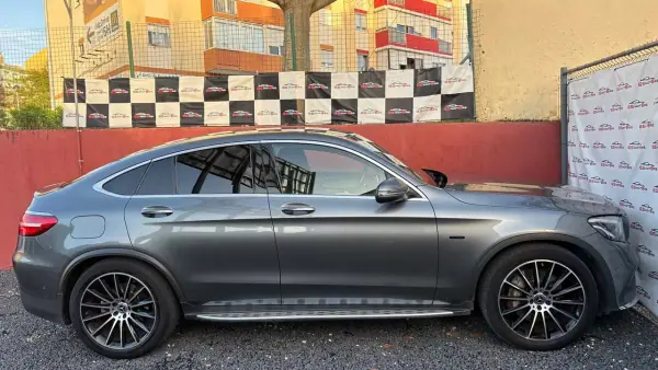 Mercedes-Benz GLC 350 2018 - 45900 EUR, 88500 km - AUTO.MOTO.pt - 88500km - foto 7 de 12
