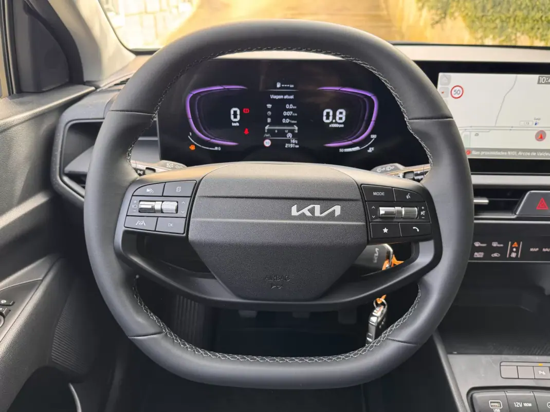 Kia Stonic 2025 - 21900 EUR, 2191 km - AUTO.MOTO.pt - 2191km - foto 11 de 22