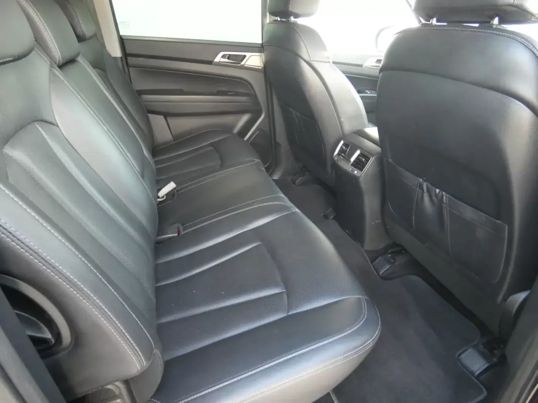 SsangYong Musso 2018 - 27500 EUR, 132000 km - AUTO.MOTO.pt - 132000km - foto 19 de 50