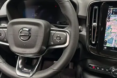 Volvo XC 40 2022 - 26950 EUR, 58976 km - AUTO.MOTO.pt - 58976km - foto 46 de 52