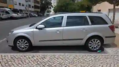 Opel Astra Caravan 2005 - 2500 EUR, 249000 km - 249000km - foto 1 de 12