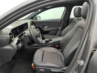 Mercedes-Benz A 180 2022 - 25750 EUR, 89074 km - AUTO.MOTO.pt - 89074km - foto 11 de 13