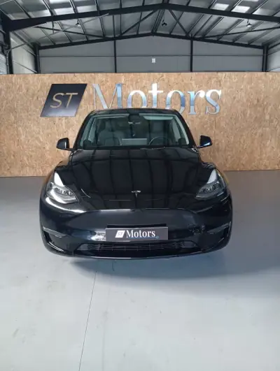 Tesla Model Y 2022 - 37500 EUR, 92000 km - AUTO.MOTO.pt - 92000km - foto 10 de 20