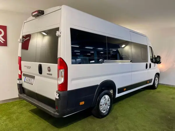 Fiat Ducato 2022 - 32500 EUR, 94000 km - AUTO.MOTO.pt - 94000km - foto 9 de 33