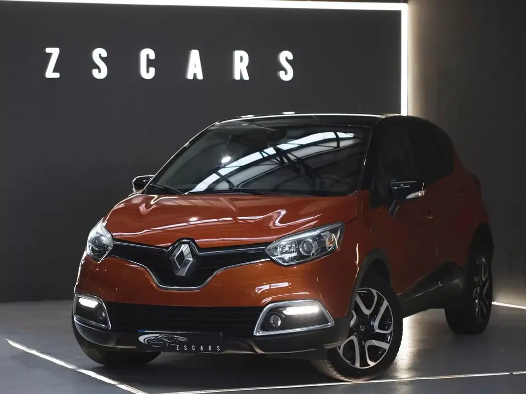 Renault Captur 2016 - 10990 EUR, 135642 km - AUTO.MOTO.pt - 135642km - foto 4 de 19