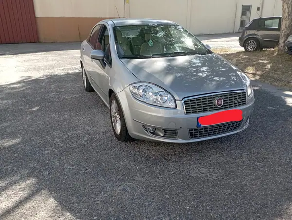 Fiat Linea 2007 - 2900 EUR, 185000 km - AUTO.MOTO.pt - 185000km - foto 3 de 12