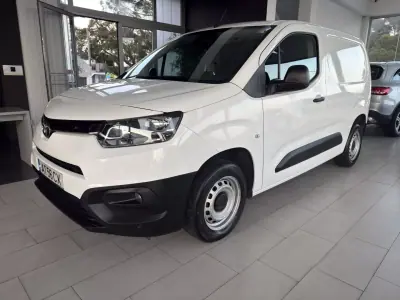 Toyota PROACE City EXCLUSIVE 2022 - 16490 EUR, 80811 km - AUTO.MOTO.pt - 80811km - foto 3 de 21