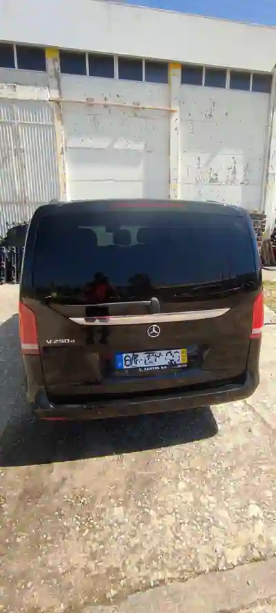 Mercedes-Benz V 250 2016 - 20350 EUR, 360000 km - AUTO.MOTO.pt - 360000km - foto 2 de 14