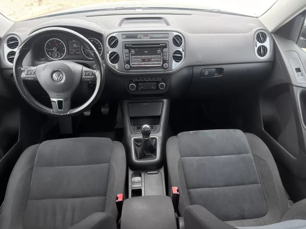 Volkswagen Tiguan 2011 - 13800 EUR, 147290 km - 147290km - foto 7 de 26