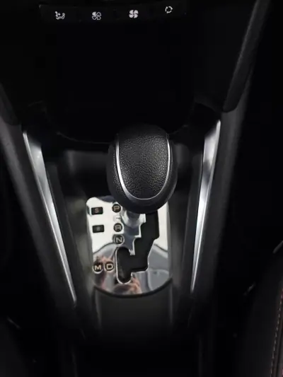 Peugeot 208 2019 - 11950 EUR, 90328 km - AUTO.MOTO.pt - 90328km - foto 69 de 90
