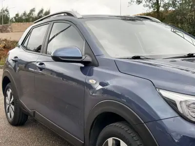 Kia Stonic 2021 - 11900 EUR, 126100 km - AUTO.MOTO.pt - 126100km - foto 3 de 28