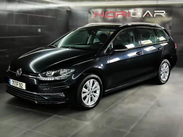 Volkswagen Golf Variant 2017 - 11500 EUR, 190200 km - AUTO.MOTO.pt - 190200km - foto 9 de 30
