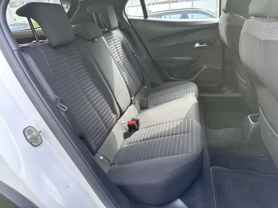 Peugeot 2008 2020 - 14900 EUR, 129000 km - AUTO.MOTO.pt - 129000km - foto 52 de 56