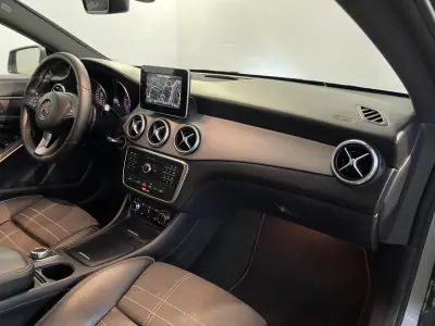 Mercedes-Benz CLA 180 2015 - 16500 EUR, 181000 km - 181000km - foto 14 de 28