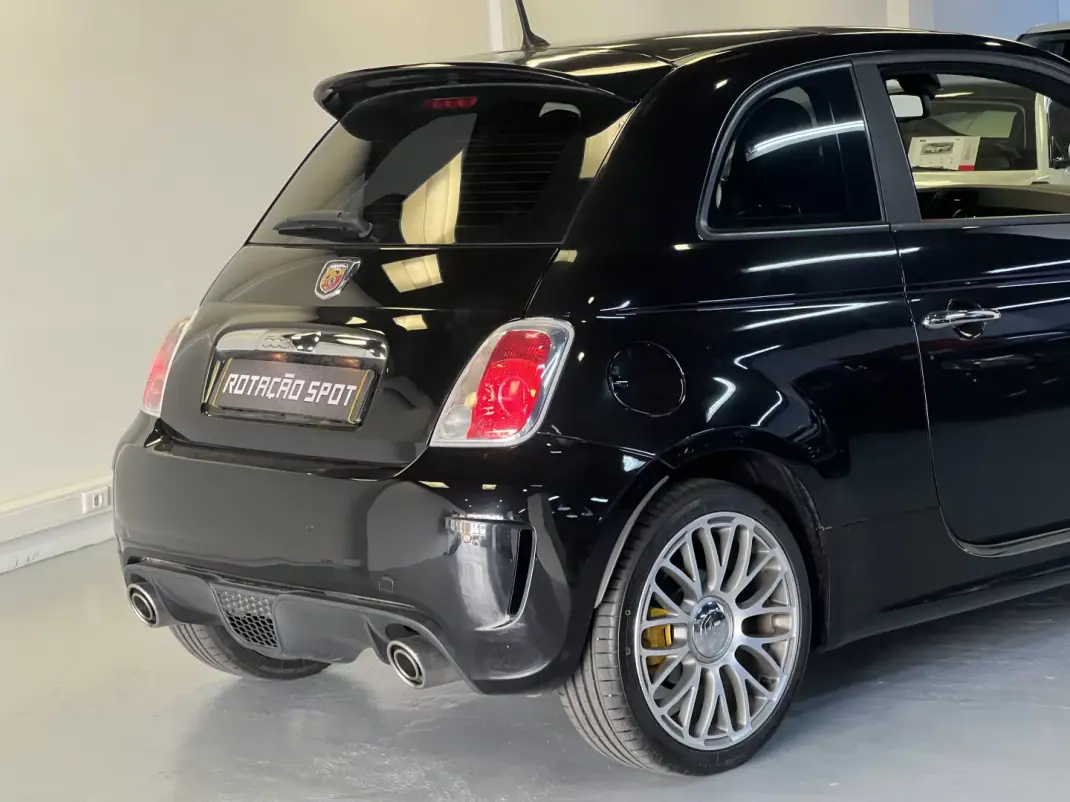 Abarth 500 2016 - 15990 EUR, 90000 km - 90000km - foto 34 de 48