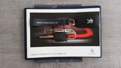 Peugeot 2008 2015 - 11490 EUR, 92490 km - AUTO.MOTO.pt - 92490km - foto 70 de 72