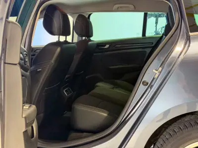 Renault Mégane Sport Tourer 2020 — photo 6 of 32