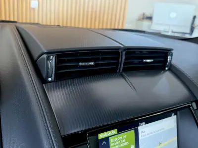 Jaguar F-Type 2018 - 46000 EUR, 64300 km - AUTO.MOTO.pt - 64300km - foto 115 de 135