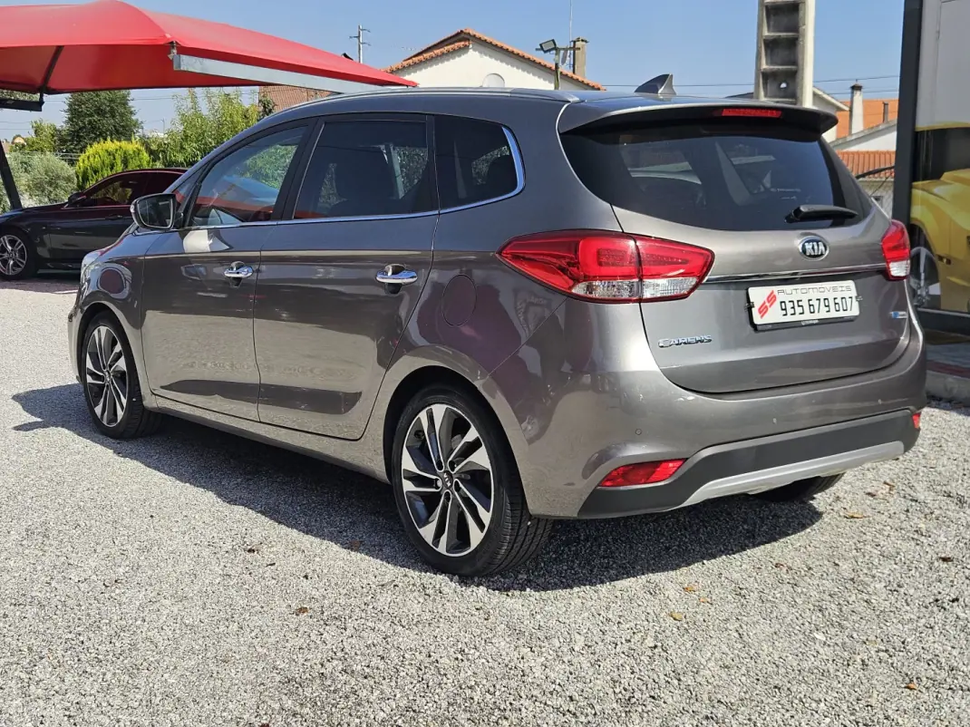Kia Carens 2018 - 17700 EUR, 104900 km - 104900km - foto 6 de 52