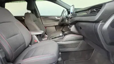 Ford Kuga 2022 - 16400 EUR, 119000 km - 119000km - foto 11 de 12