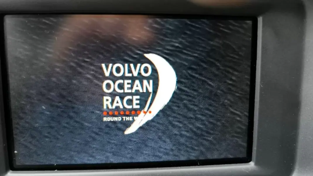 Volvo V40 2014 - 11900 EUR, 205000 km - AUTO.MOTO.pt - 205000km - foto 10 de 20