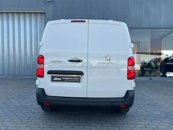 Peugeot Expert 2022 - 21500 EUR, 79807 km - AUTO.MOTO.pt - 79807km - foto 8 de 15