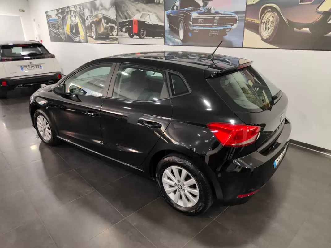 SEAT Ibiza 2018 - 11990 EUR, 150000 km - AUTO.MOTO.pt - 150000km - foto 19 de 30