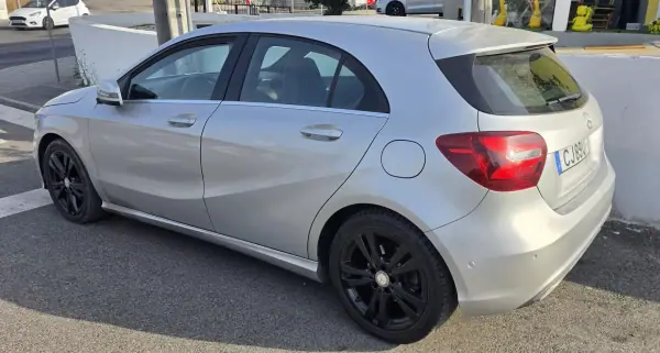 Mercedes-Benz A 180 2017 - 15995 EUR, 185500 km - 185500km - foto 3 de 3
