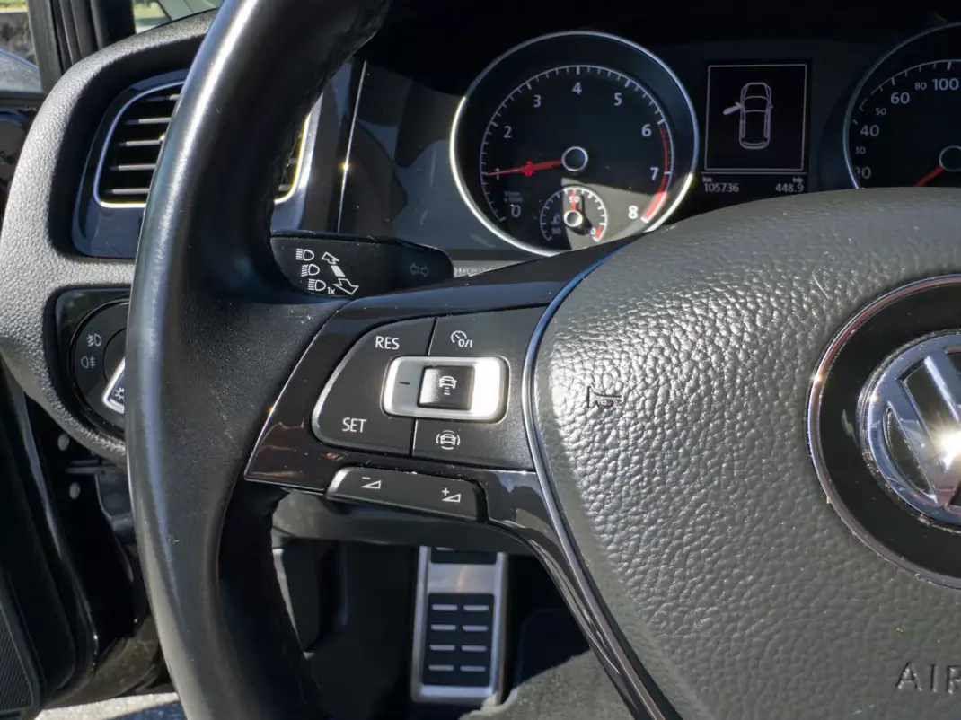 Volkswagen Golf 2018 - 14990 EUR, 105000 km - 105000km - foto 20 de 43