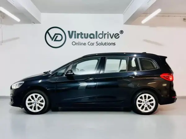 BMW 218 Gran Tourer 2018 - 14750 EUR, 148000 km - AUTO.MOTO.pt - 148000km - foto 11 de 54