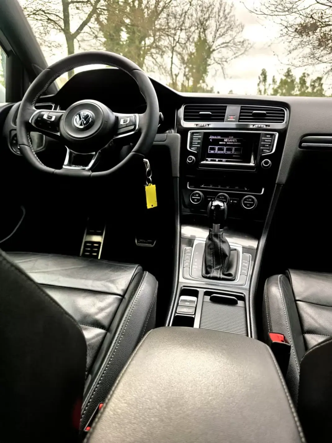 Volkswagen Golf 2015 - 18990 EUR, 167000 km - AUTO.MOTO.pt - 167000km - foto 20 de 30