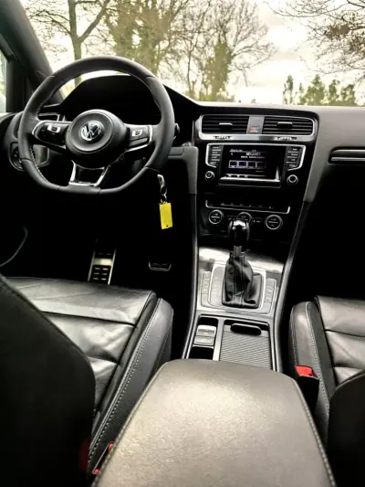 Volkswagen Golf 2015 - 18990 EUR, 167000 km - AUTO.MOTO.pt - 167000km - foto 20 de 30