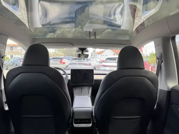 Tesla Model Y 2024 - 34500 EUR, 38000 km - 38000km - foto 16 de 25