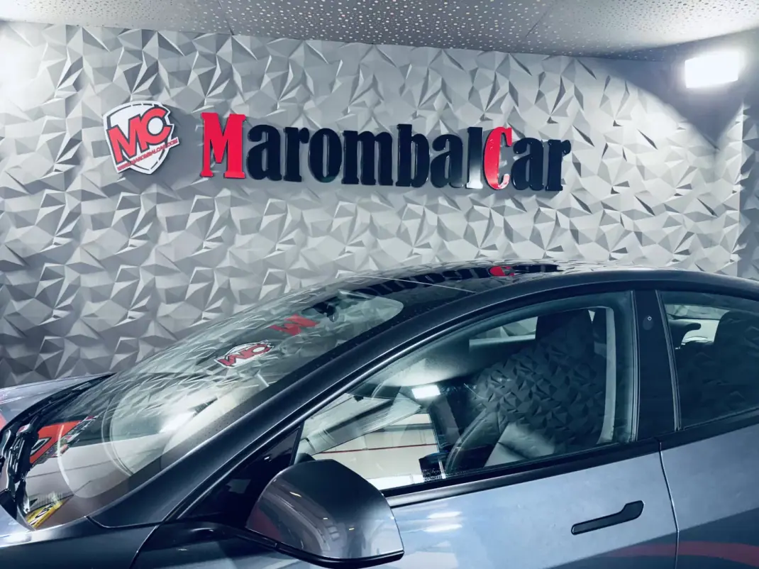 Tesla Model 3 2022 - 32990 EUR, 70718 km - AUTO.MOTO.pt - 70718km - foto 14 de 33