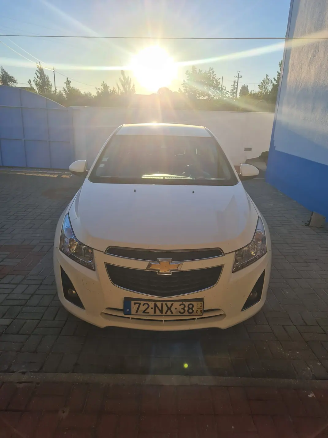 Chevrolet Cruze 2013 - 5500 EUR, 253000 km - AUTO.MOTO.pt - 253000km - foto 1 de 6