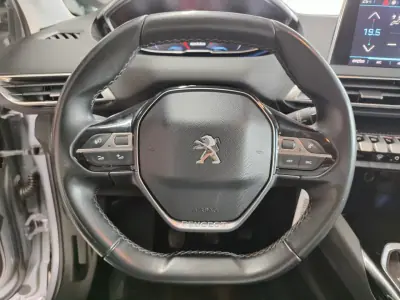 Peugeot 3008 2018 - 13950 EUR, 189000 km - 189000km - foto 25 de 36