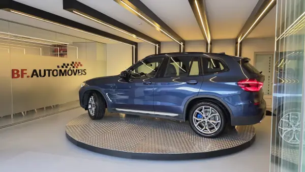 BMW X3 2018 - 26900 EUR, 209342 km - AUTO.MOTO.pt - 209342km - foto 14 de 65