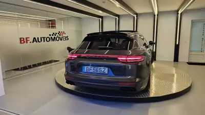Porsche Panamera Sport Turismo 2018 - 71900 EUR, 135500 km - AUTO.MOTO.pt - 135500km - foto 3 de 49