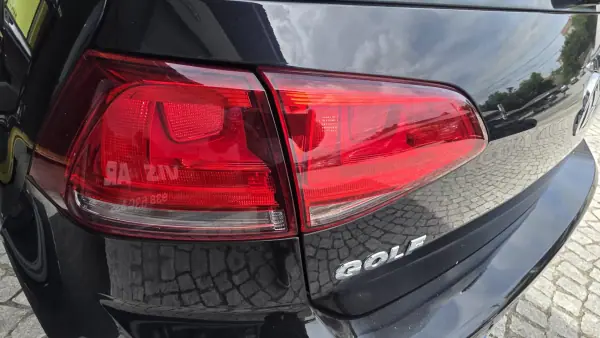 Volkswagen Golf 2015 - 14540 EUR, 135000 km - AUTO.MOTO.pt - 135000km - foto 5 de 26