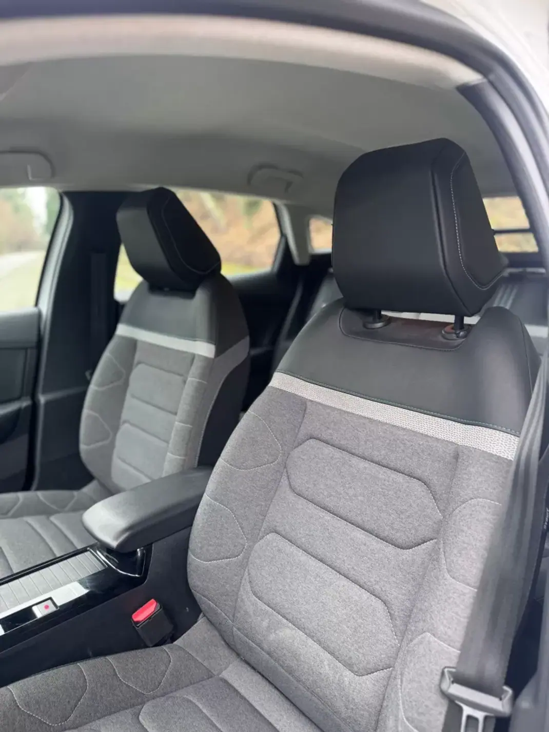 Citroën C4 2023 - 21500 EUR, 131039 km - AUTO.MOTO.pt - 131039km - foto 8 de 19