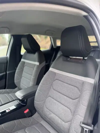 Citroën C4 2023 - 21500 EUR, 131039 km - AUTO.MOTO.pt - 131039km - foto 8 de 19