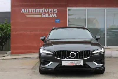 Volvo V60 2022 - 31990 EUR, 57000 km - AUTO.MOTO.pt - 57000km - foto 8 de 32