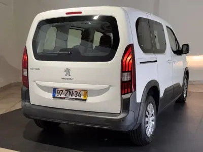 Peugeot Rifter 2019 - 18750 EUR, 92579 km - AUTO.MOTO.pt - 92579km - foto 5 de 22