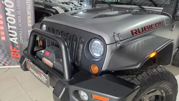 Jeep Wrangler 2010 - 35000 EUR, 129687 km - AUTO.MOTO.pt - 129687km - foto 15 de 47